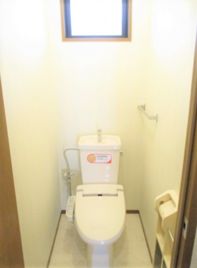 拡大写真:セジュール クレストB棟 1階103のトイレです