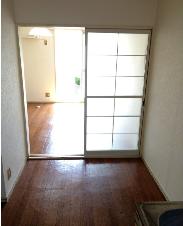 拡大写真:トラッドグリーン 1階102のキッチン