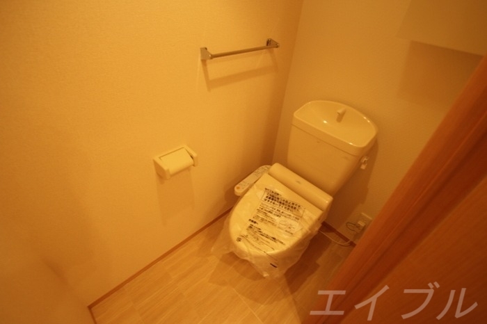 拡大写真:ソレイユ 壱番館 2階202のトイレ