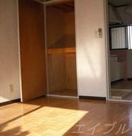 拡大写真:茶屋町エビスコーポ 2階205の収納
