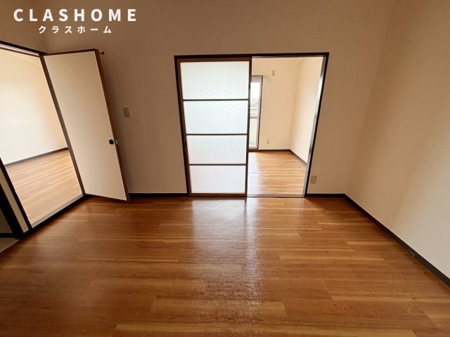 拡大写真：サンライフ弁天 3階307の居間