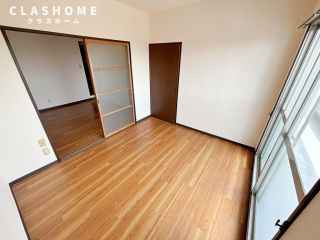 拡大写真：サンライフ弁天 3階307の内装