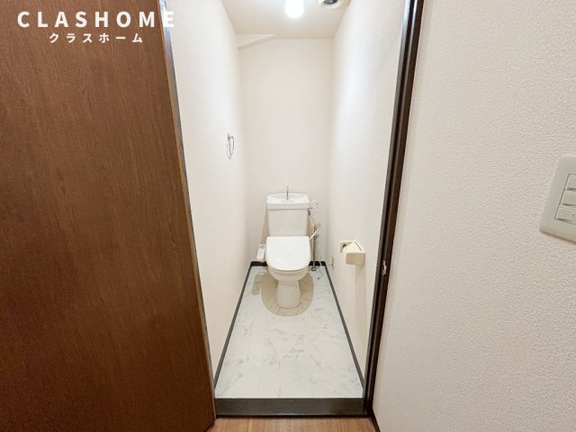 拡大写真：サンライフ弁天 3階307のトイレ