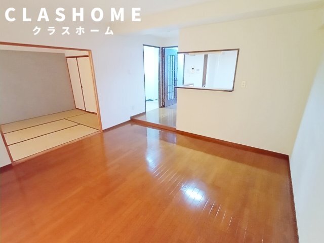拡大写真:サンコート21ANJO 3階304の同物件の別部屋になります。