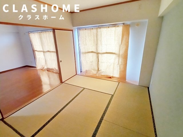 拡大写真:サンコート21ANJO 3階304の同物件の別部屋になります。