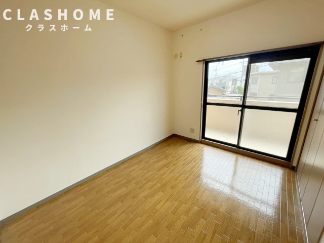 拡大写真：ソレアードパラシオン 3階301の同物件の別部屋になります。