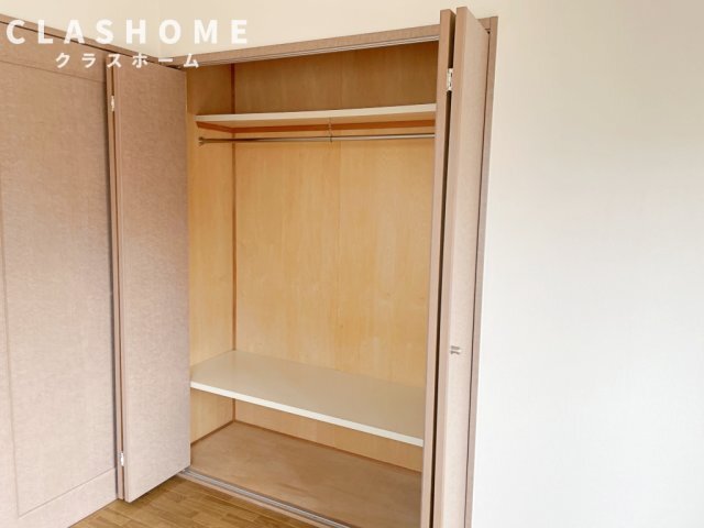 拡大写真：ソレアードパラシオン 3階301の同物件の別部屋になります。