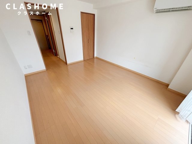 拡大写真:インセンスビレッジ 1階102の居間