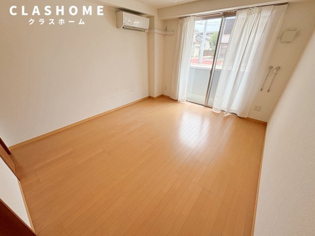拡大写真:インセンスビレッジ 1階102の居間