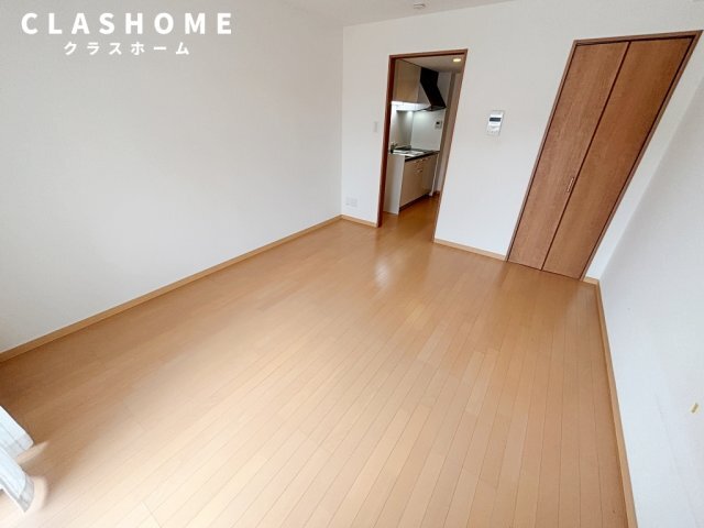 拡大写真:インセンスビレッジ 1階102の居間