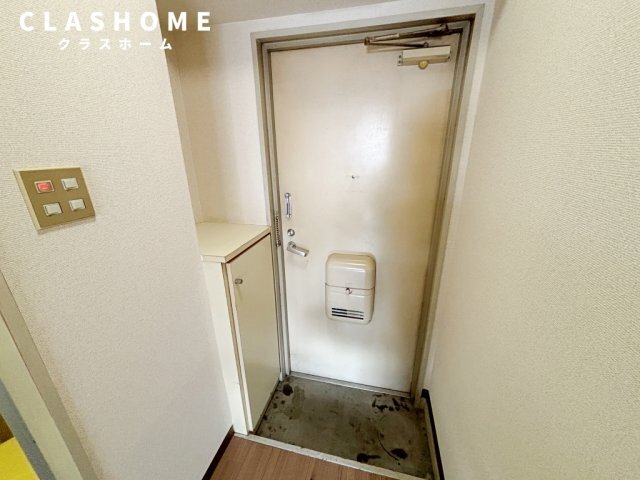 拡大写真:矢羽根ビル 5階502の玄関