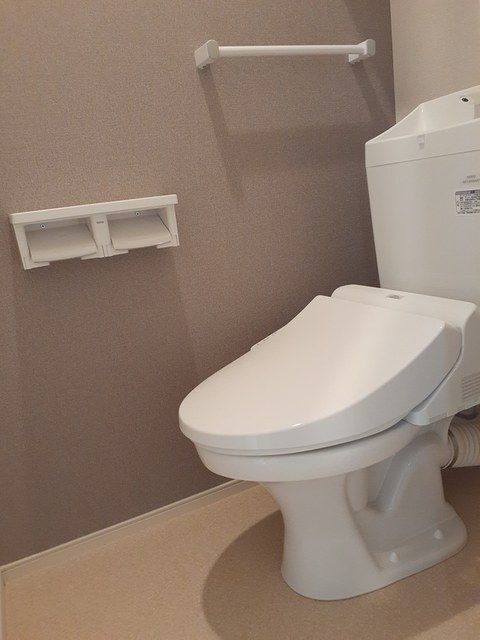 拡大写真:シエロ 2階206のトイレ