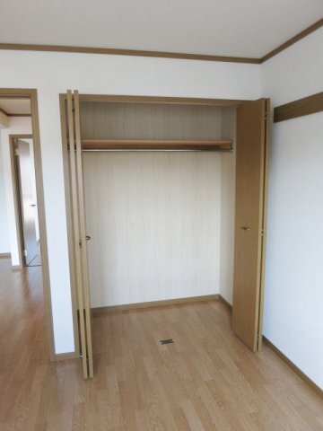 拡大写真:アビタシオン キク 2階203のこまごまとしたものを収納できそうですね
