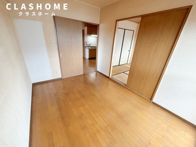 拡大写真：東浦カルチャービル 2階201の居間