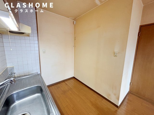 拡大写真：東浦カルチャービル 2階201の居間