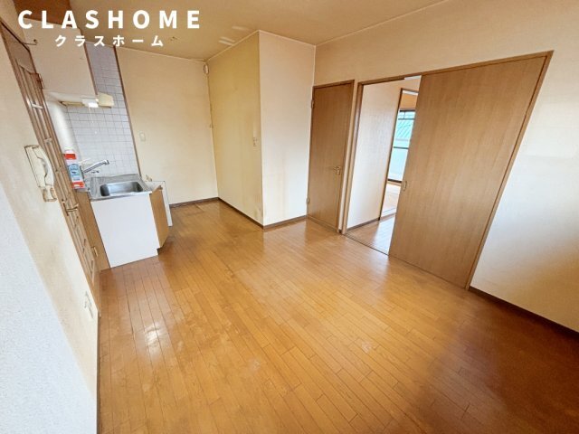 拡大写真：東浦カルチャービル 2階201の居間