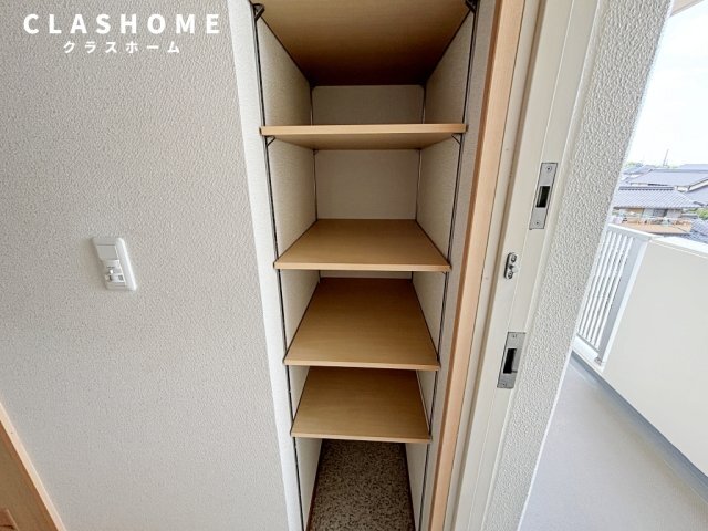 拡大写真:RIKIMATU 3階304の同物件の別部屋になります。