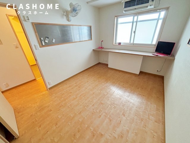 拡大写真:RIKIMATU 3階304の同物件の別部屋になります。