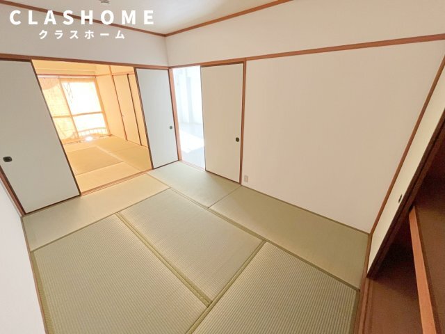 拡大写真:第2大嶽ビル 8階804の同物件の別部屋になります。