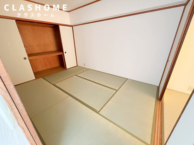 拡大写真:第2大嶽ビル 8階804の同物件の別部屋になります。