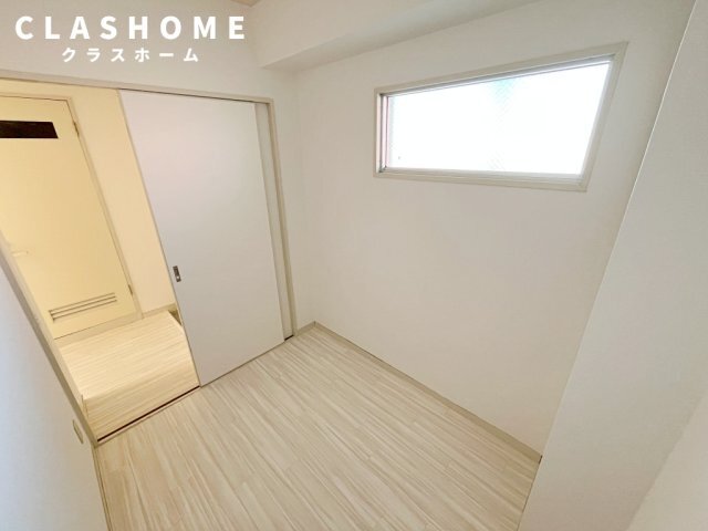 拡大写真:第2大嶽ビル 8階804の同物件の別部屋になります。