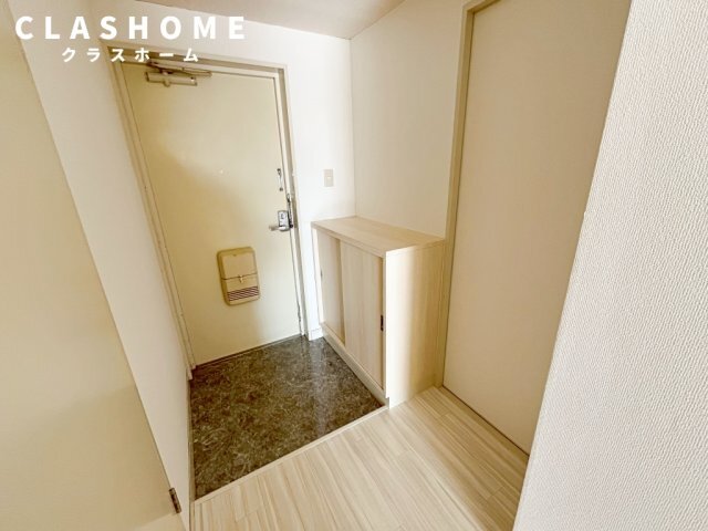 拡大写真:第2大嶽ビル 8階804の同物件の別部屋になります。