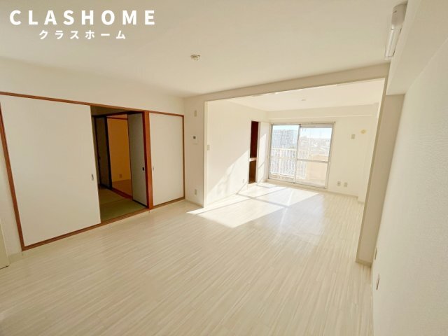 拡大写真:第2大嶽ビル 8階804の同物件の別部屋になります。