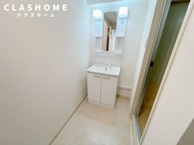 拡大写真:第2大嶽ビル 8階804の同物件の別部屋になります。