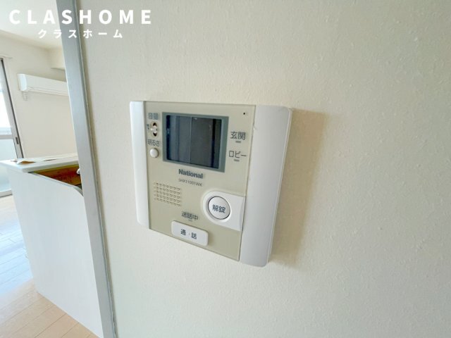 拡大写真:F<エフ> 3階303の同物件の別部屋になります。