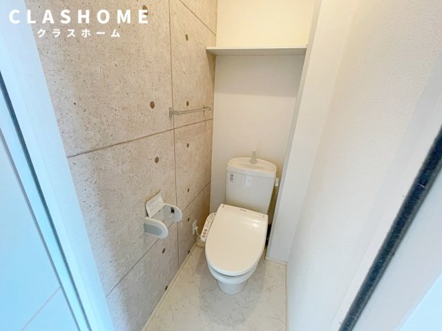 拡大写真:F<エフ> 3階303の同物件の別部屋になります。