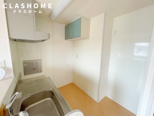拡大写真:F<エフ> 3階303の同物件の別部屋になります。