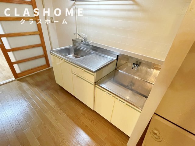 拡大写真:Paradise Nobata 1階107の同物件の別部屋になります。