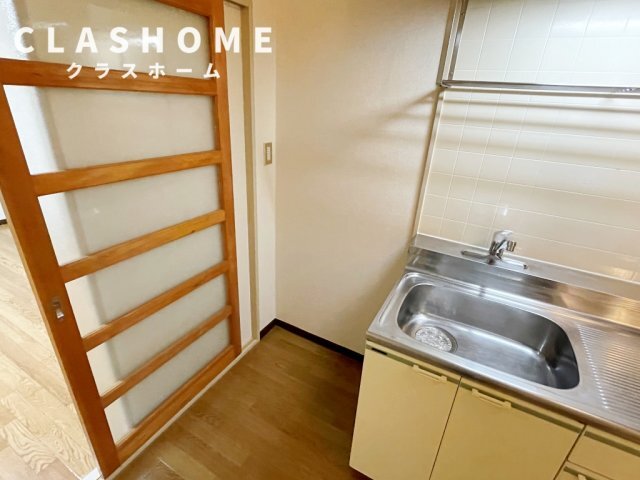 拡大写真:Paradise Nobata 1階107の同物件の別部屋になります。