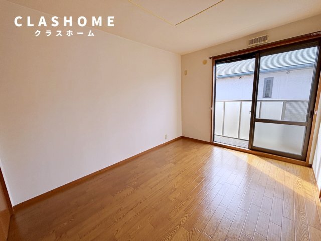 拡大写真:サンビレッヂさくら B 1階102の同物件の別部屋になります。