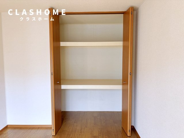 拡大写真:サンビレッヂさくら B 1階102の同物件の別部屋になります。