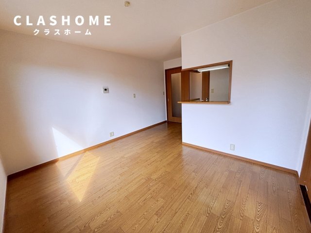 拡大写真:サンビレッヂさくら B 1階102の同物件の別部屋になります。
