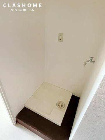 拡大写真:グランデュール56 2階205の同物件の別部屋になります。