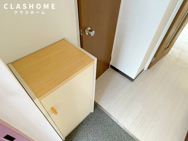 拡大写真:グランデュール56 2階205の同物件の別部屋になります。