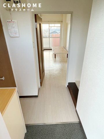 拡大写真:グランデュール56 2階205の同物件の別部屋になります。