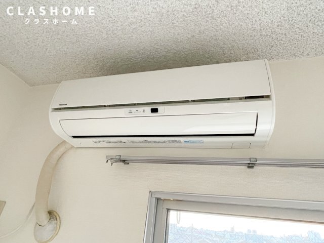 拡大写真:グランデュール56 2階205の同物件の別部屋になります。
