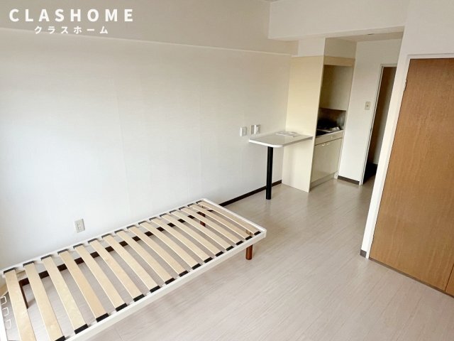 拡大写真:グランデュール56 2階205の同物件の別部屋になります。