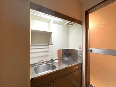 拡大写真:dear court a 2階208のキッチン