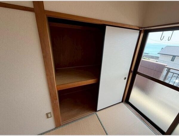 拡大写真:シーフォレスト 3階501の収納