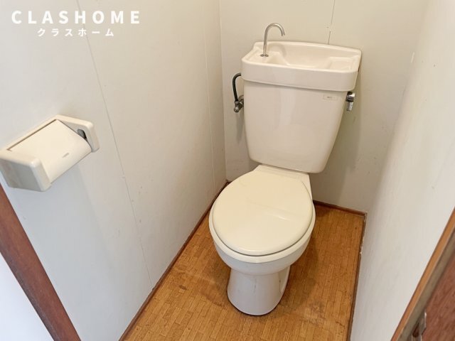 拡大写真:パレス ツルミ 1階1-2の同物件の別部屋になります。