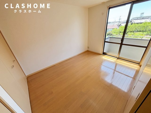 拡大写真:リヴァプールⅡ 2階202の居間