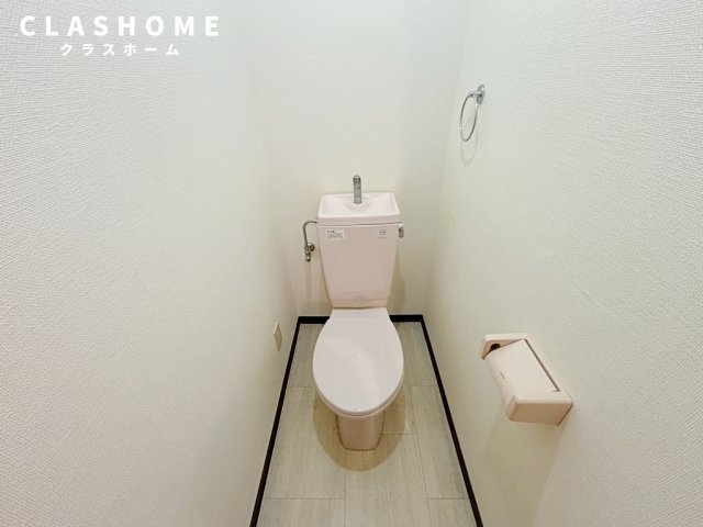 拡大写真：サルビア 3階302のトイレ