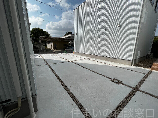 拡大写真:岡崎市大和町字沓市場 1階Cの駐車場