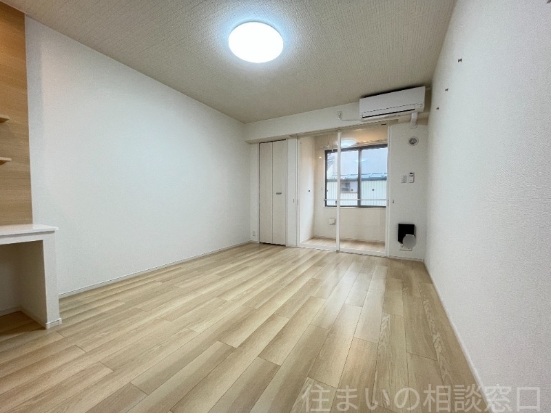 拡大写真:岡崎市大和町字平田 1階106の居室・リビング