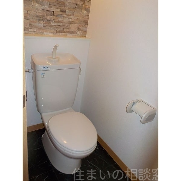 拡大写真:岡崎市宮地町字前畑 3階302の同型