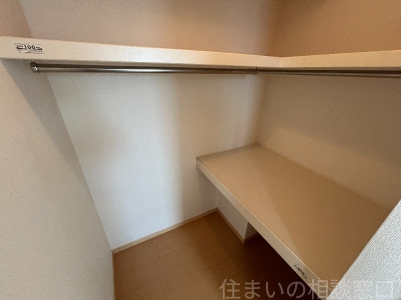 拡大写真:額田郡幸田町大字相見字阿原 2階201の収納
